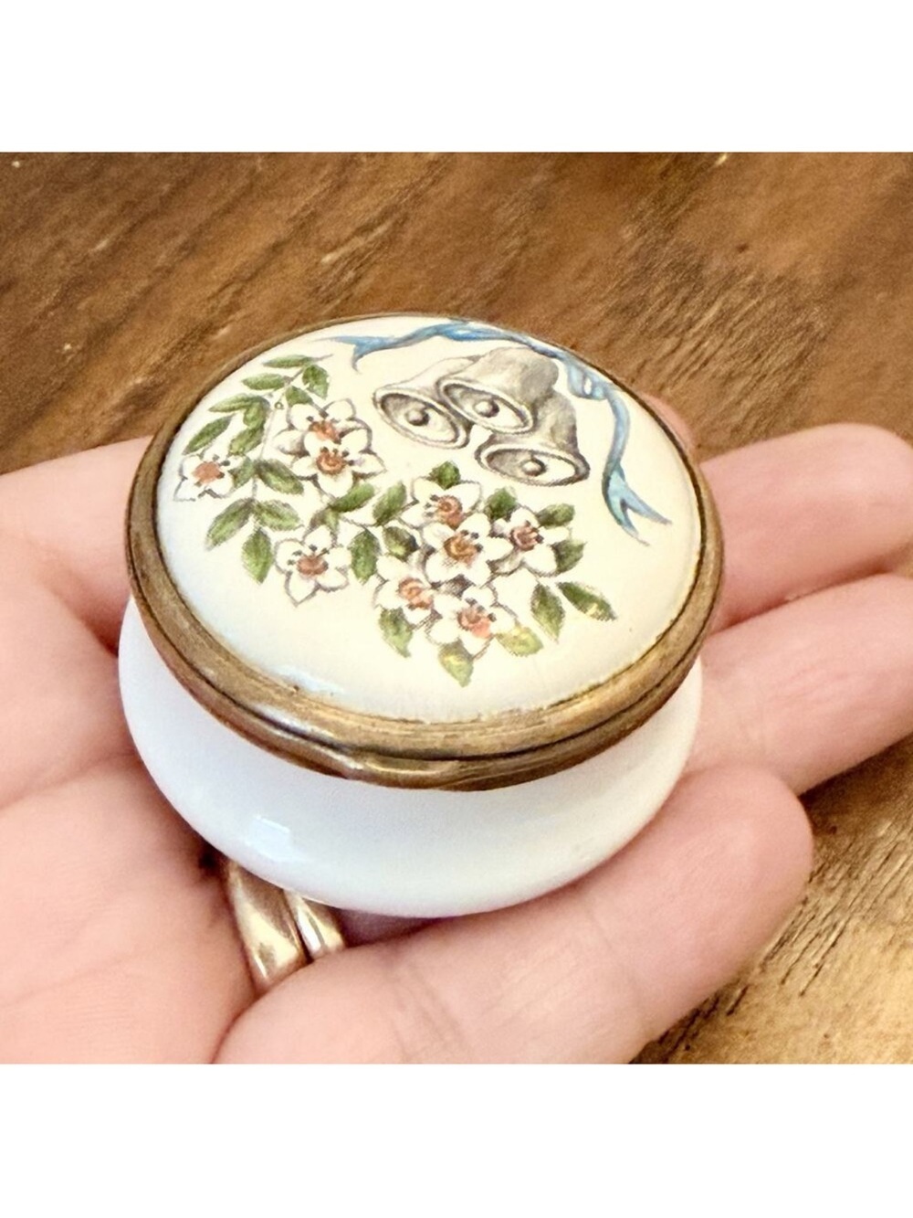Halcyon Days Bilston and Battersea 'May You Be Happy' Wedding Trinket Pill Box